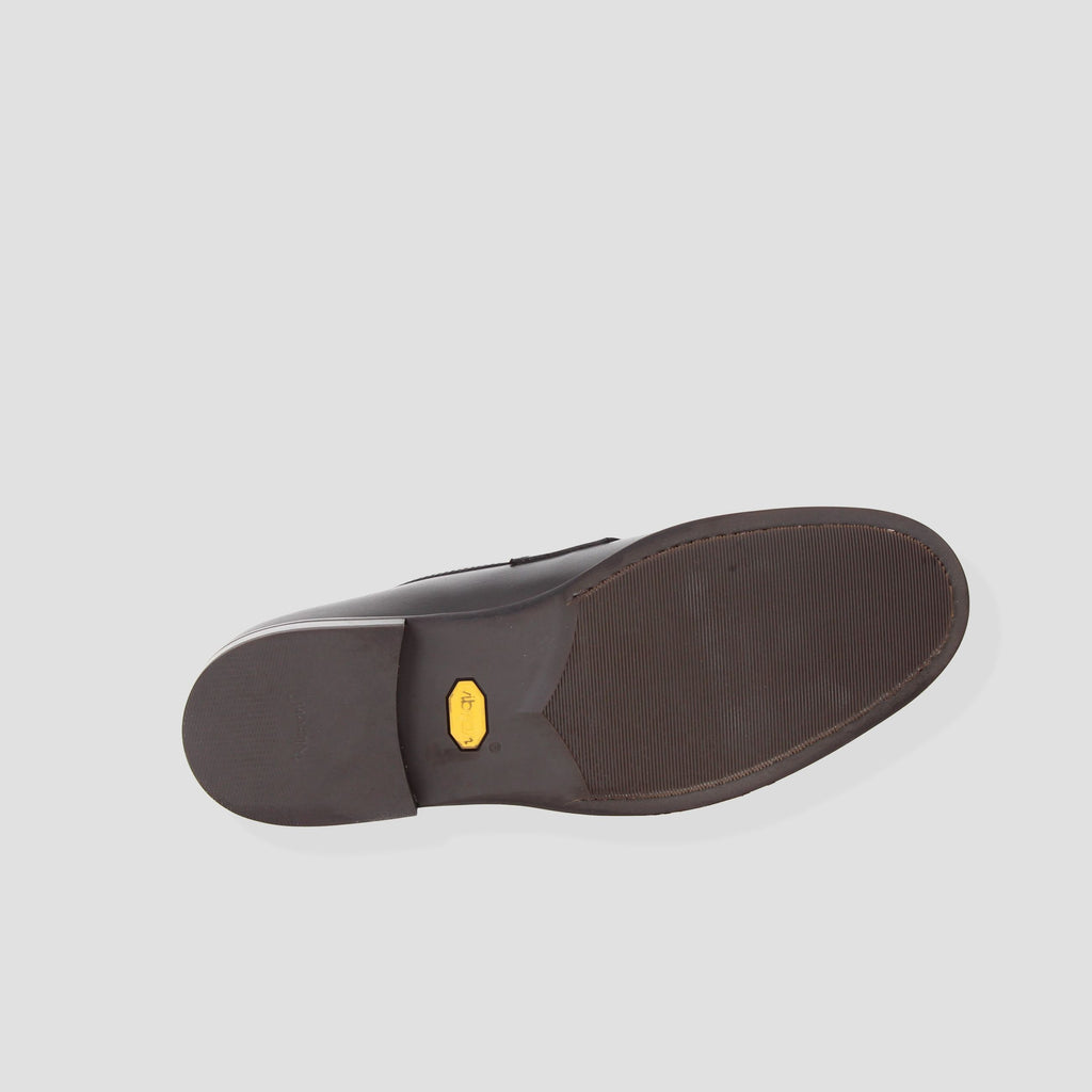 LV85604 CRUST CALFSKIN LOAFER Men