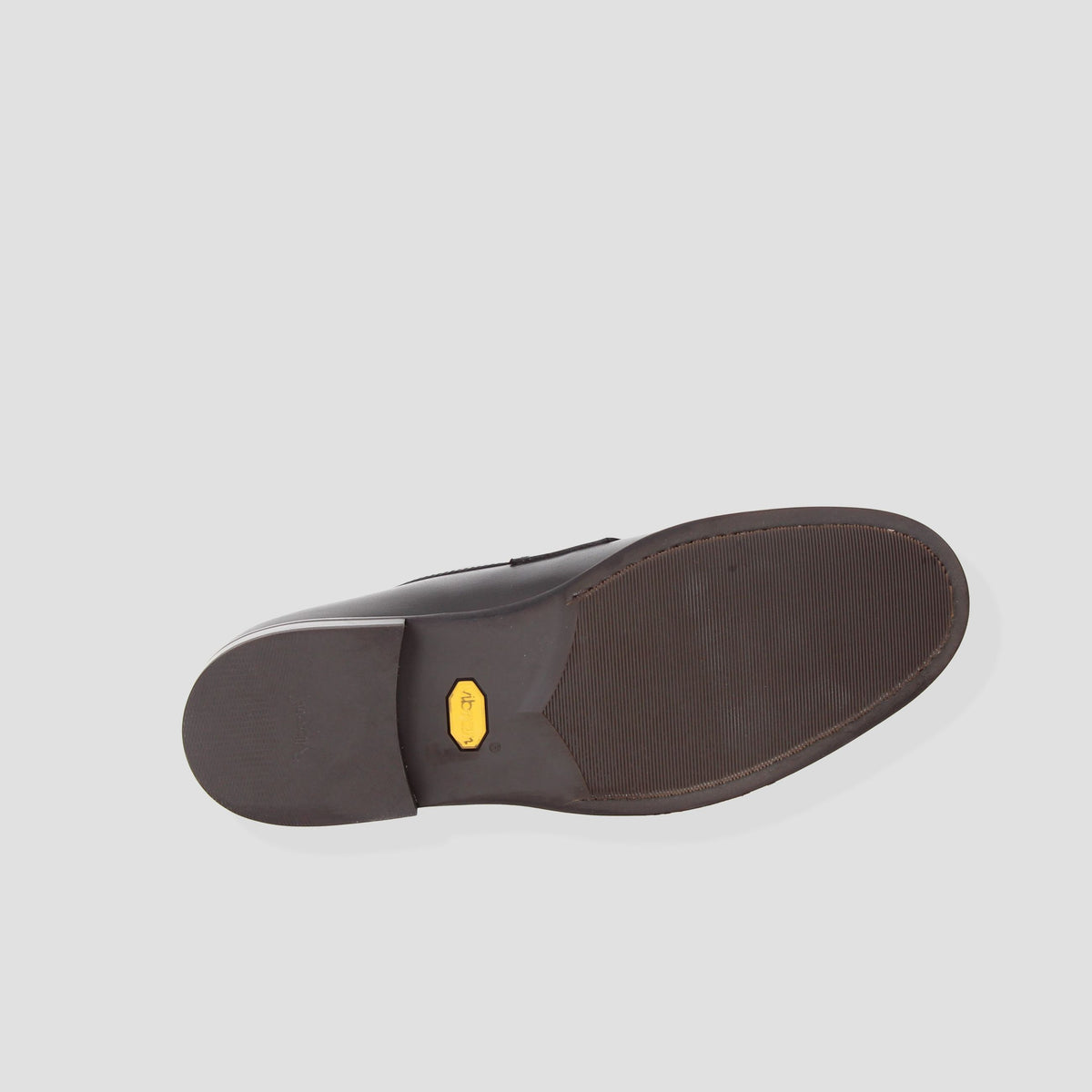 LV85604 CRUST CALFSKIN LOAFER Men
